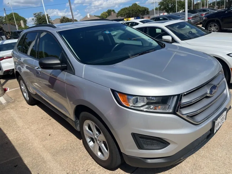 2017 Ford Edge SE photo 1