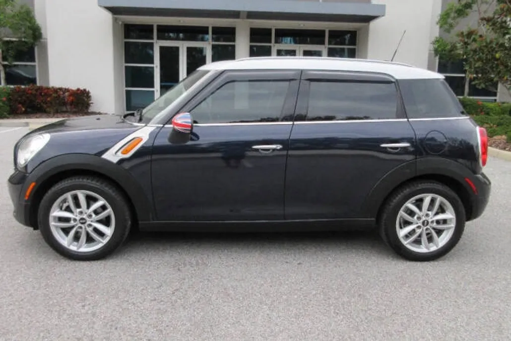2014 Mini Countryman photo 1