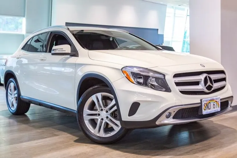 2015 Mercedes Benz GLA 250 photo 1
