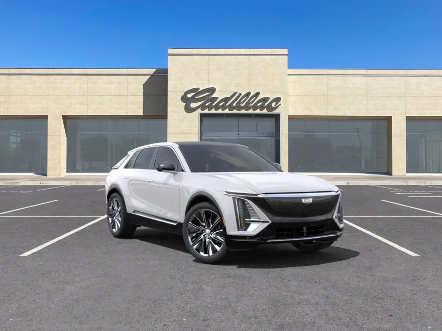 2025 Cadillac Lyriq Luxury photo 1