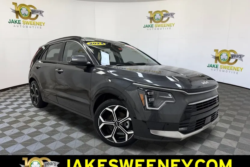 2024 Kia Niro Plug-In Hybrid SX Touring photo 1