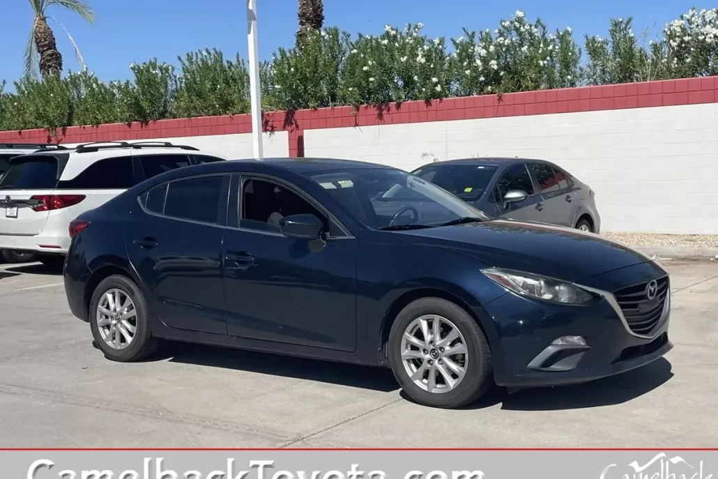 2016 Mazda Mazda3 i Sport photo 1