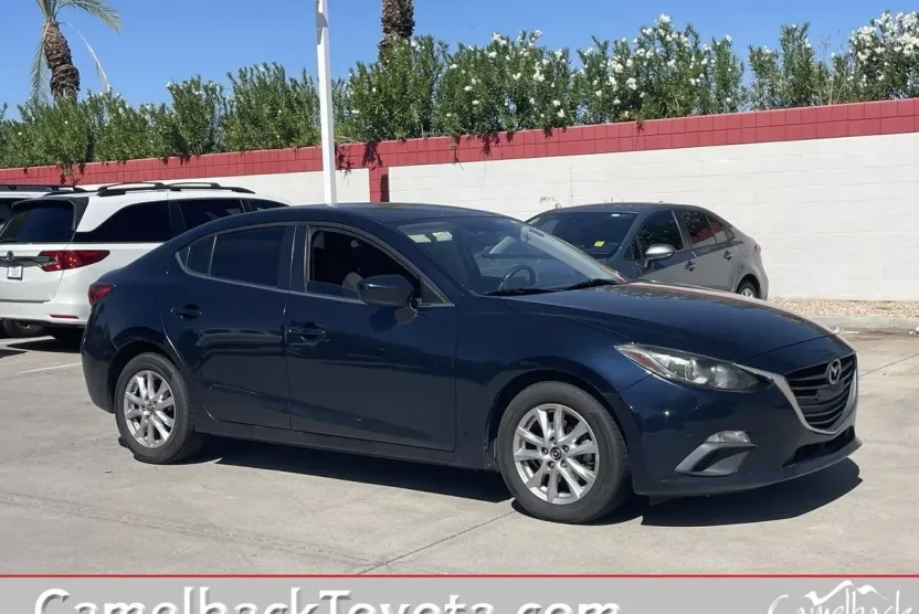 2016 Mazda Mazda3 i Sport photo 1