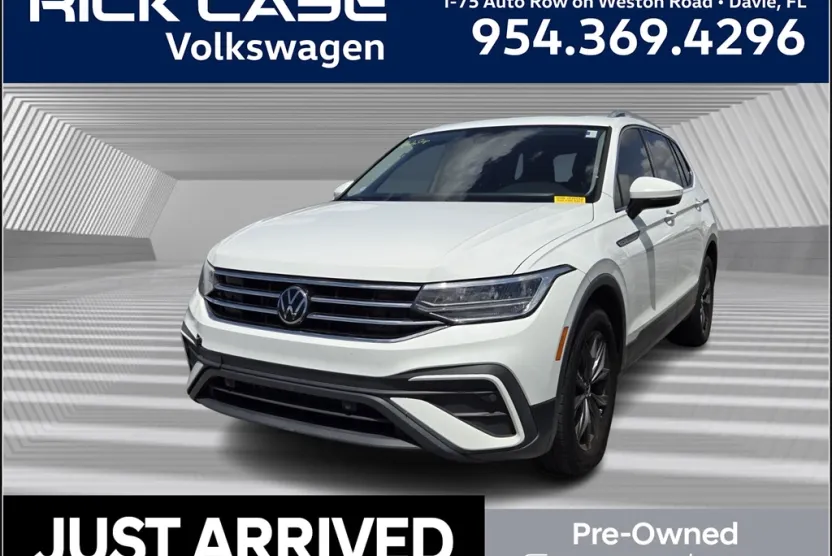2022 Volkswagen Tiguan SE photo 1