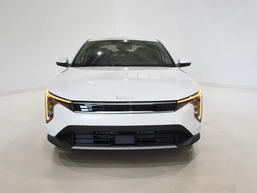 2025 Kia K4 EX photo 1