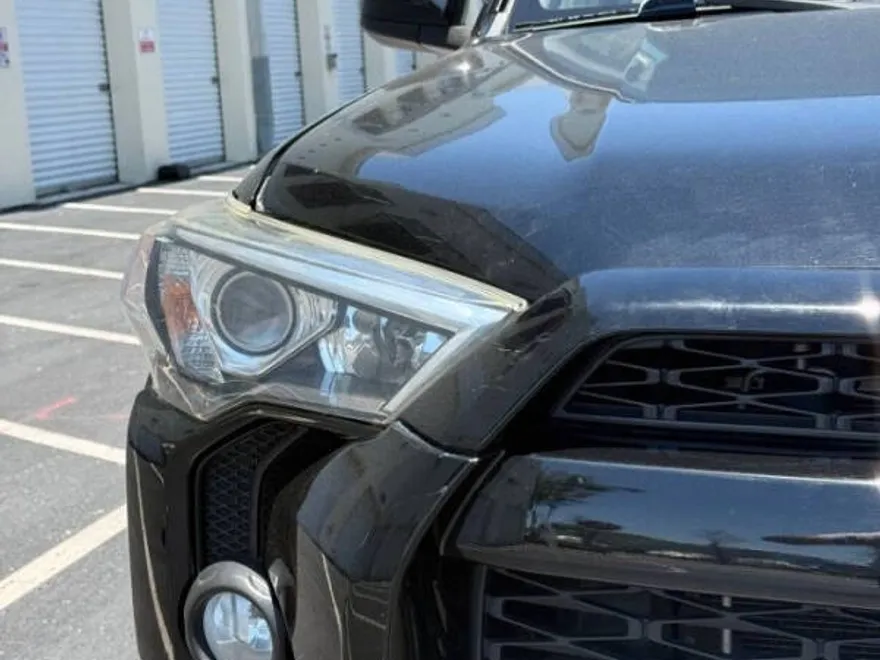 2014 Toyota 4Runner SR5 photo 1