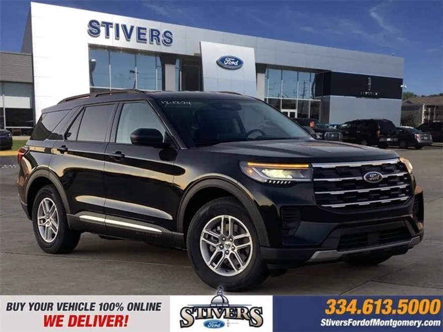 2025 Ford Explorer photo 1