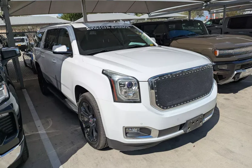 2016 Gmc Yukon XL SLT photo 1