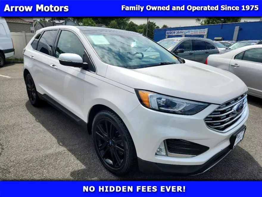 2019 Ford Edge Titanium photo 1