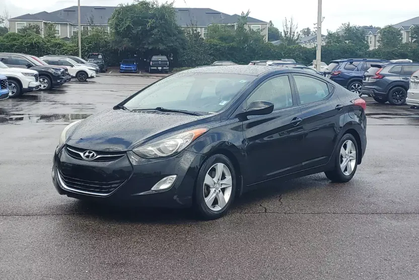 2013 Hyundai Elantra GLS photo 1