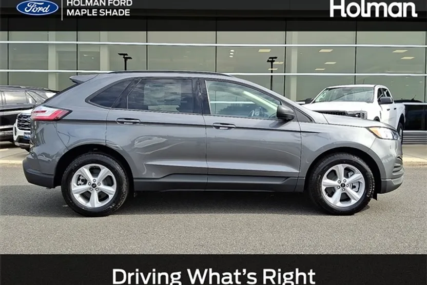 2024 Ford Edge SE photo 1