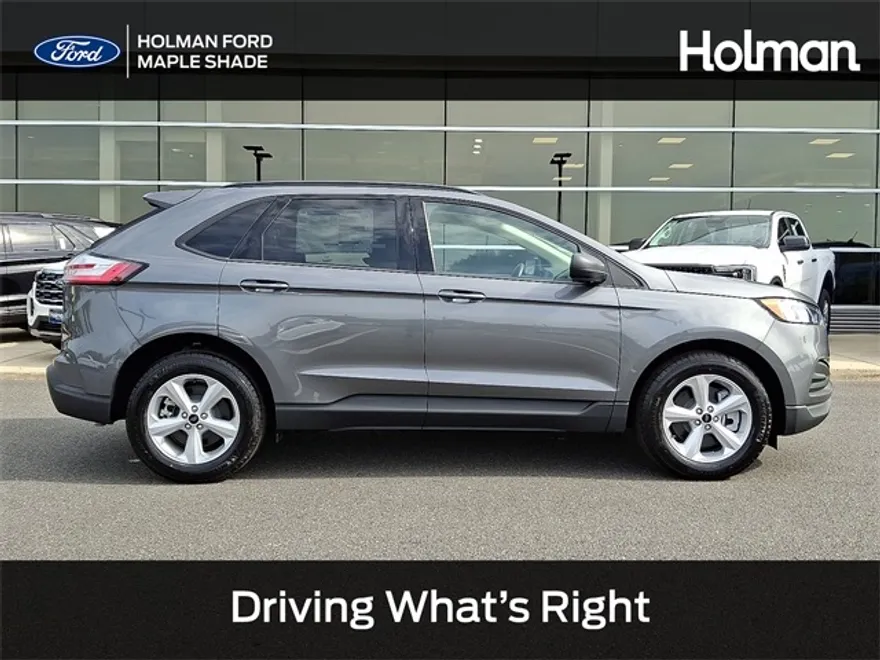 2024 Ford Edge SE photo 1