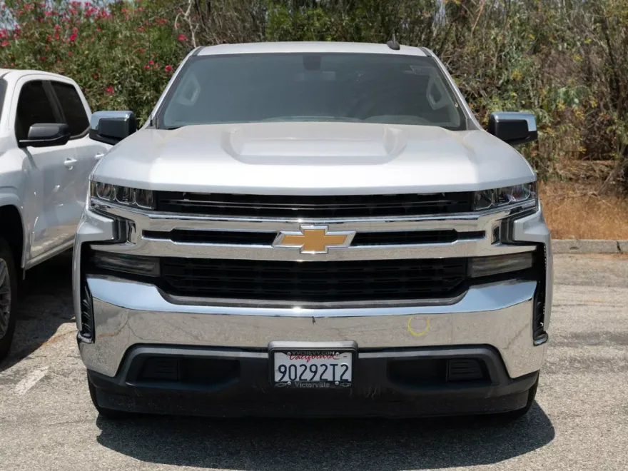 2019 Chevrolet Silverado 1500 LT photo 1