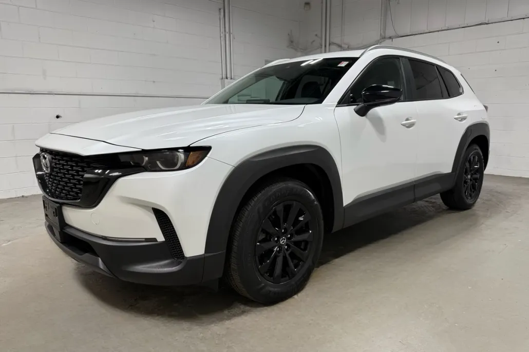 2023 Mazda CX-50 2.5 Preferred Plus photo 1