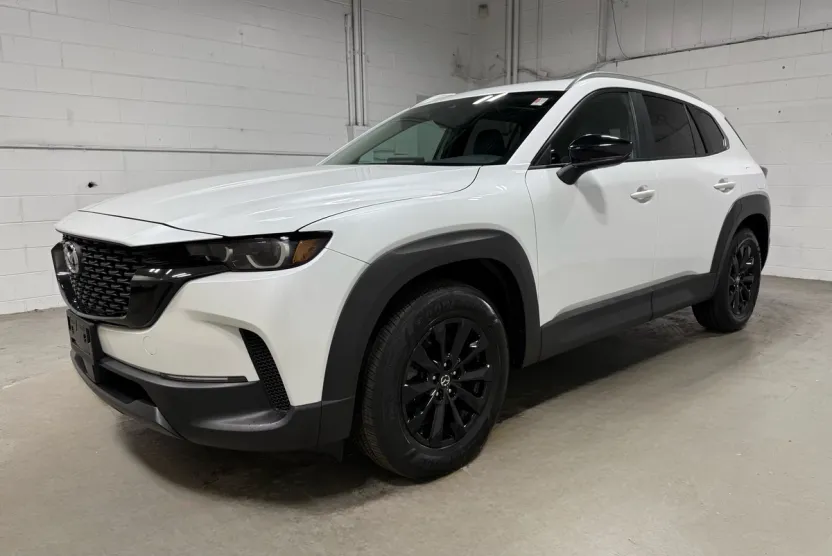 2023 Mazda CX-50 2.5 Preferred Plus photo 1