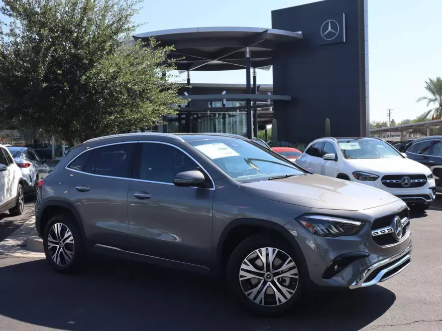 2025 Mercedes Benz GLA 250 photo 1