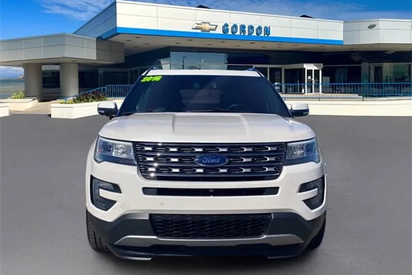 2016 Ford Explorer Limited photo 1