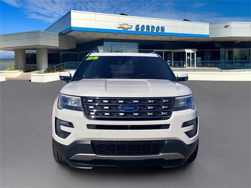 2016 Ford Explorer Limited photo 1