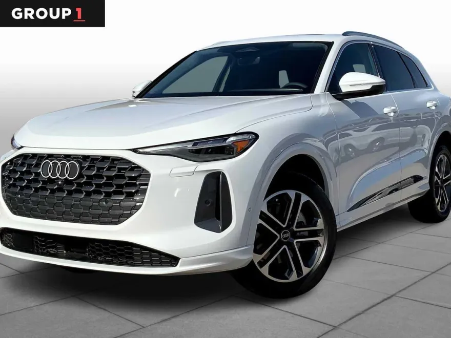 2025 Audi Q5 Premium Plus photo 1