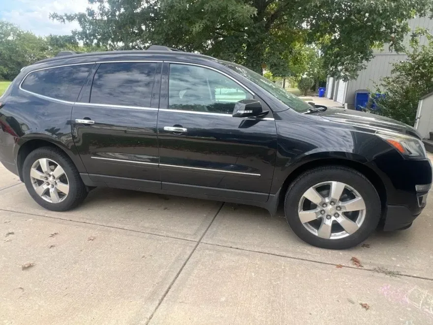 2013 Chevrolet Traverse LTZ photo 1