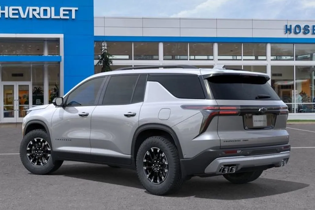 2026 Chevrolet Traverse Z71 photo 1