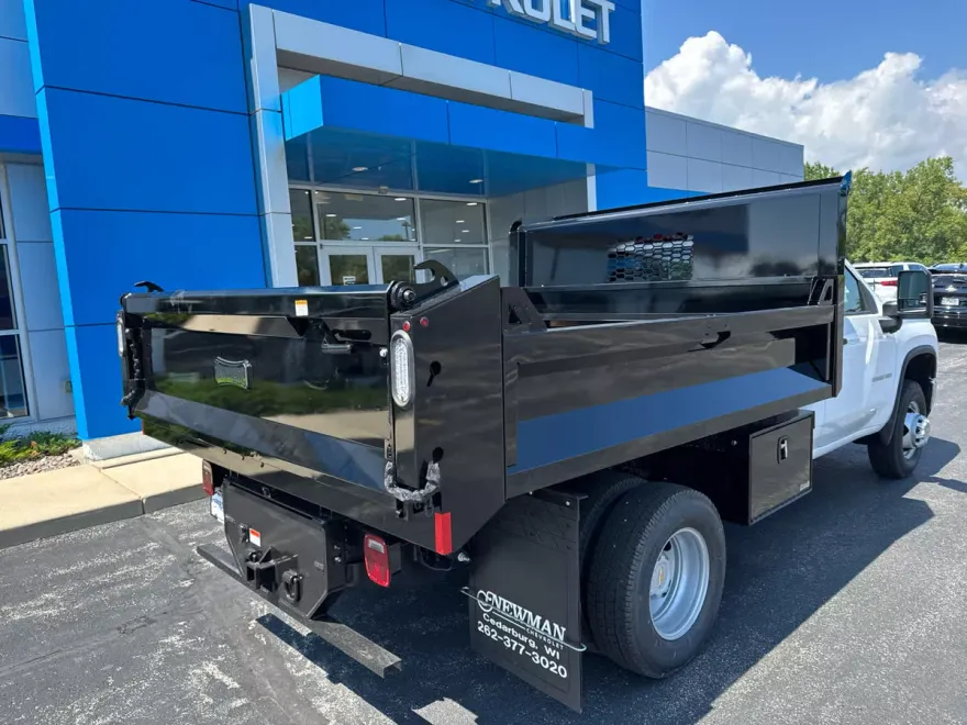 2025 Chevrolet Silverado 3500HD Work Truck photo 1