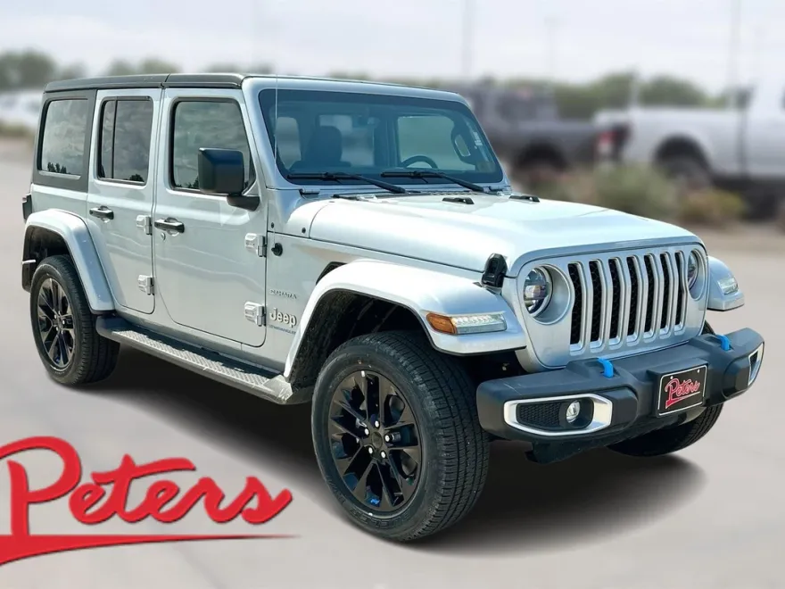2023 Jeep Wrangler Sahara photo 1