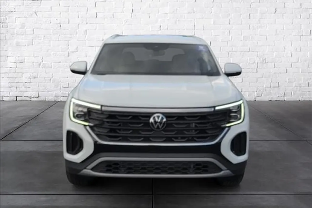 2025 Volkswagen Atlas Cross Sport SE photo 1