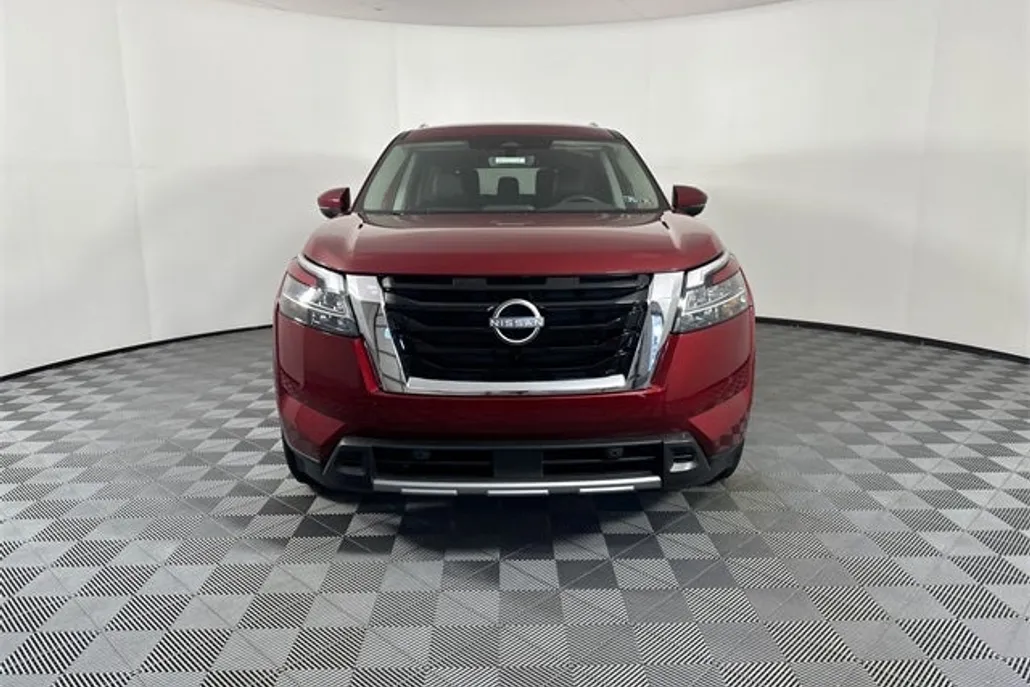 2024 Nissan Pathfinder SL photo 1