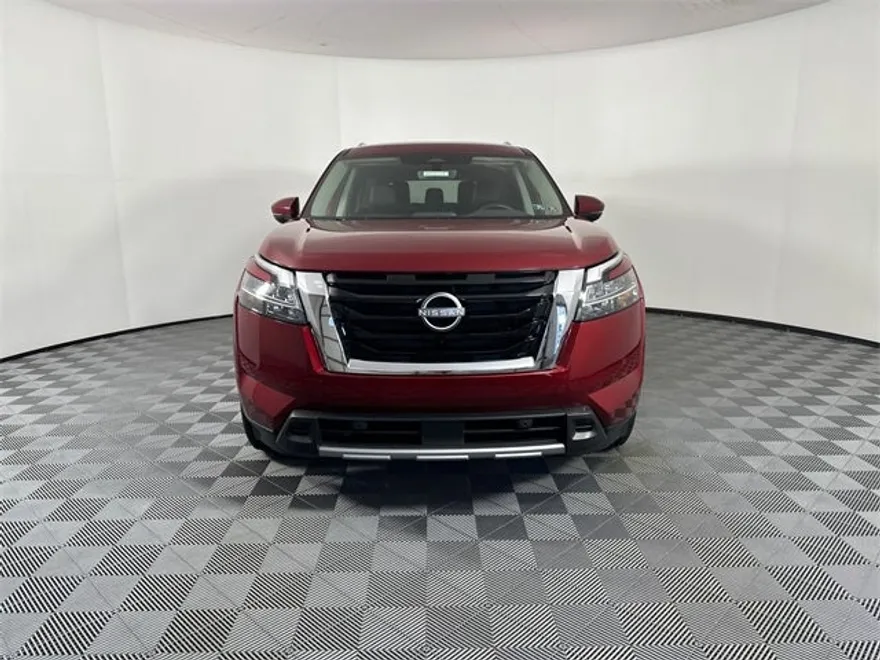 2024 Nissan Pathfinder SL photo 1