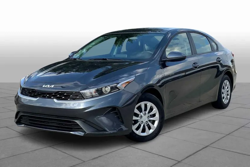 2024 Kia Forte LX photo 1