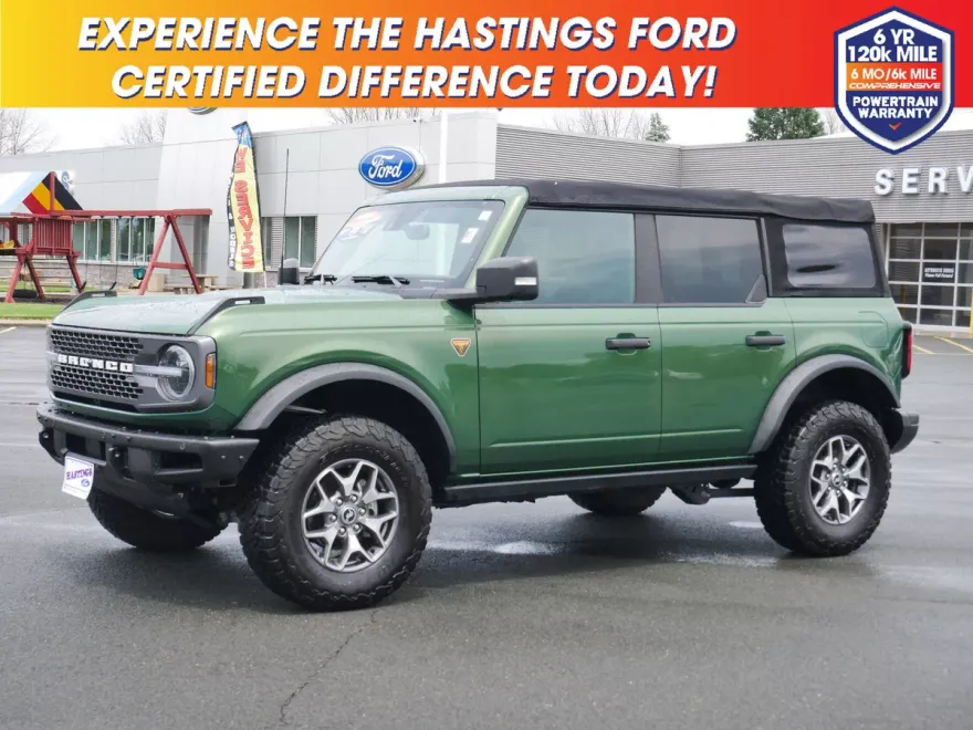 2022 Ford Bronco Badlands photo 1