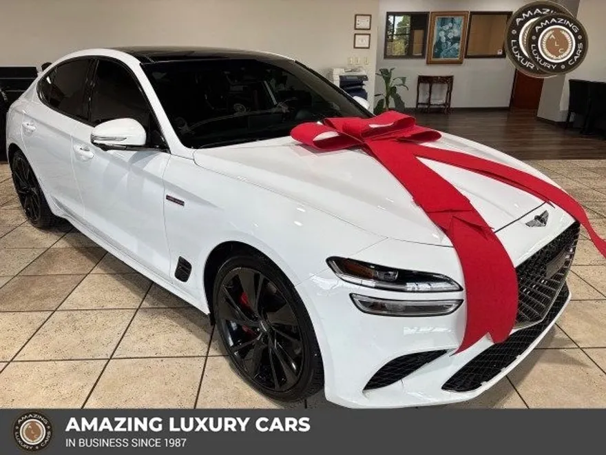 2023 Genesis G70 3.3T photo 1