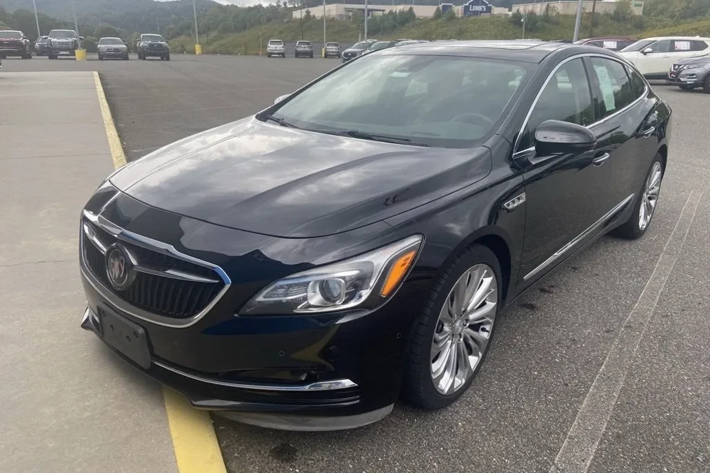 2017 Buick LaCrosse Premium I photo 1