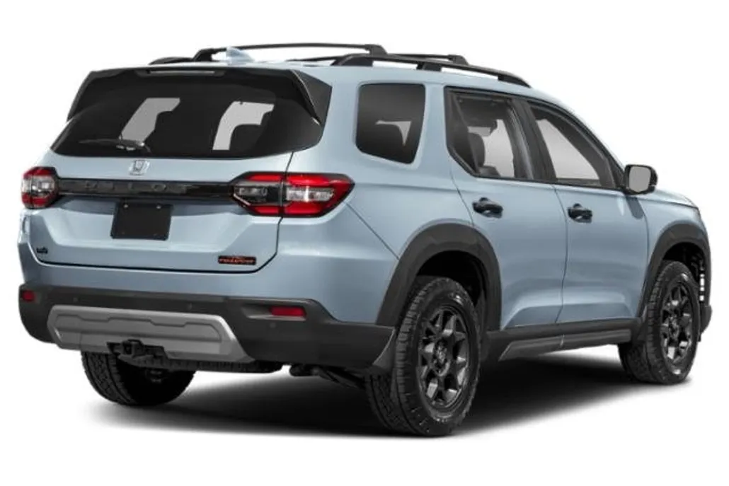 2025 Honda Pilot TrailSport photo 1
