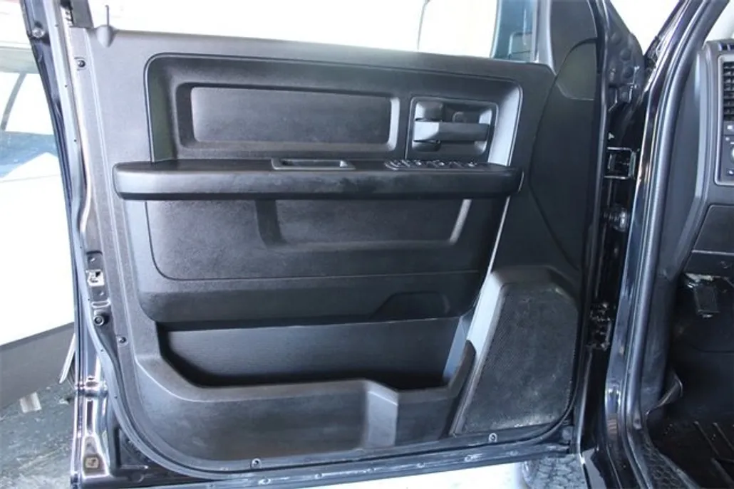 2022 Ram 1500 Classic Tradesman photo 1