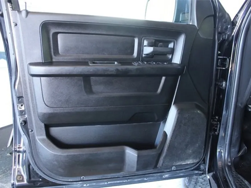 2022 Ram 1500 Classic Tradesman photo 1