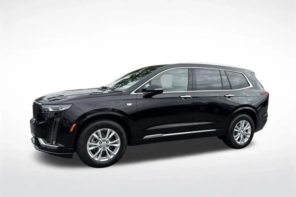 2025 Cadillac XT6 Luxury photo 1