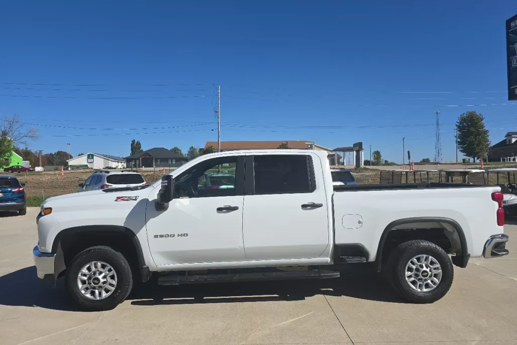 2022 Chevrolet Silverado 2500HD Work Truck photo 1