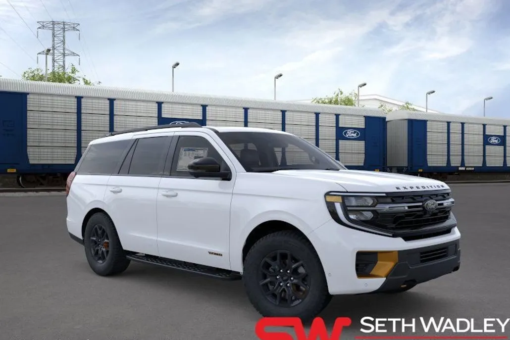 2025 Ford Expedition photo 1