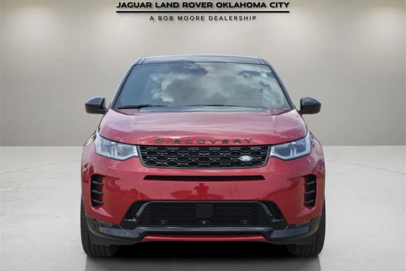 2025 Land Rover Discovery Sport SE photo 1