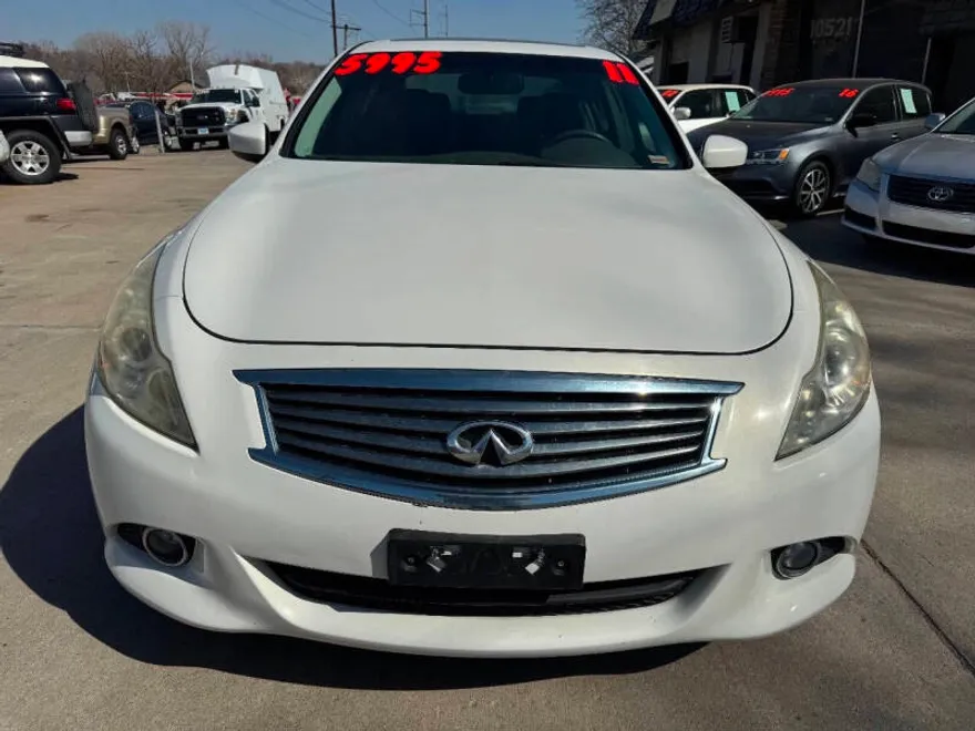 2011 Infiniti G25 photo 1