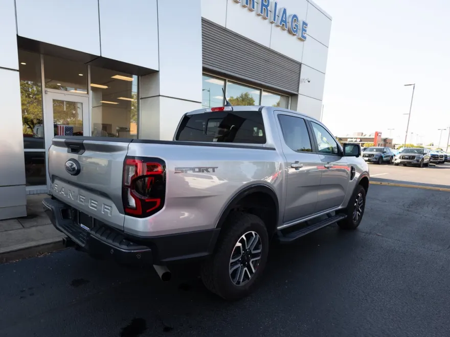 2024 Ford Ranger Lariat photo 1