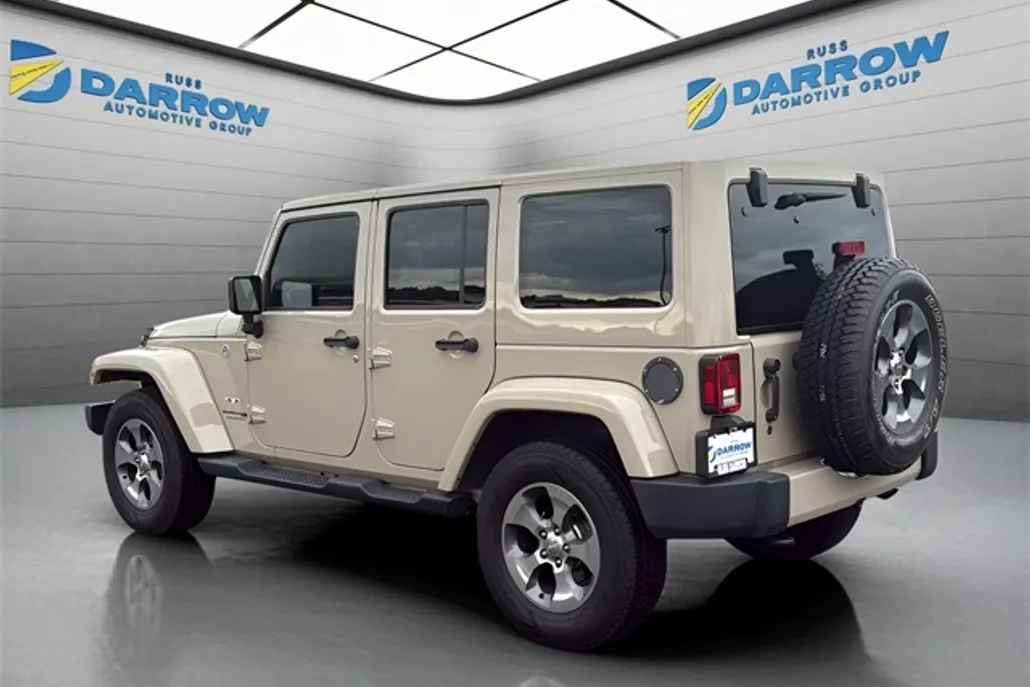 2018 Jeep Wrangler Unlimited Sahara photo 1