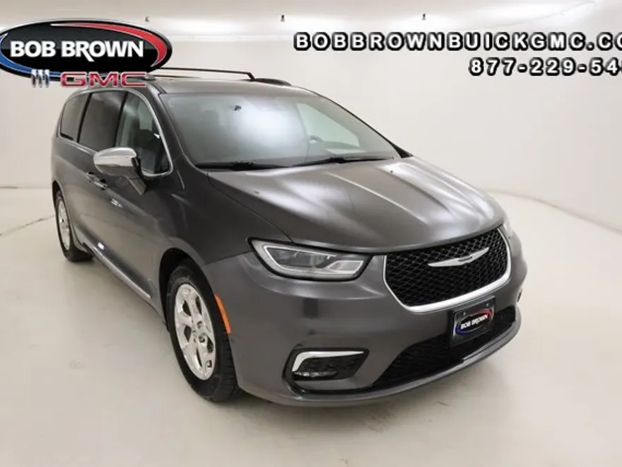 2022 Chrysler Pacifica Limited photo 1