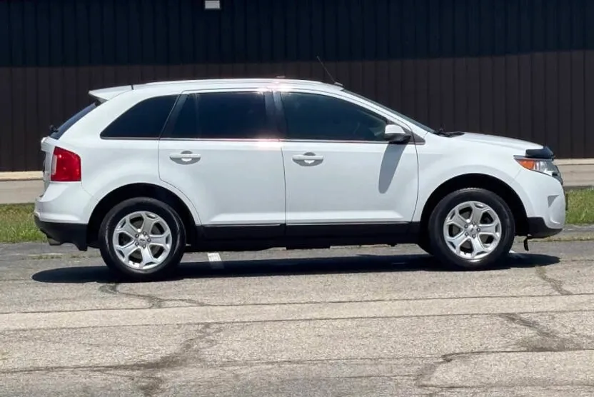 2014 Ford Edge SEL photo 1