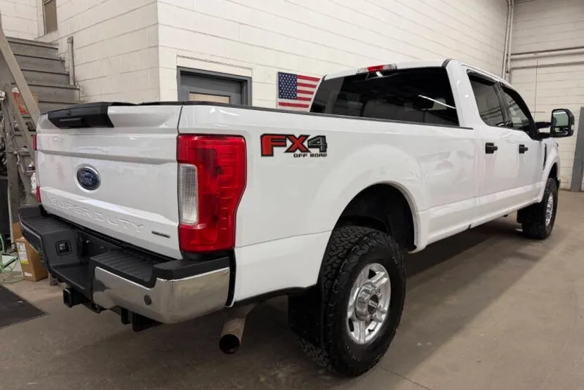 2017 Ford F-250 XLT photo 1