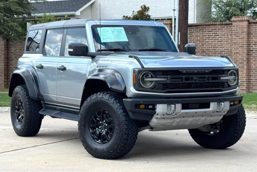 2023 Ford Bronco Raptor photo 1