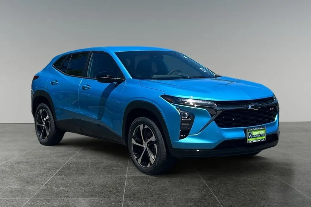 2025 Chevrolet Trax photo 1