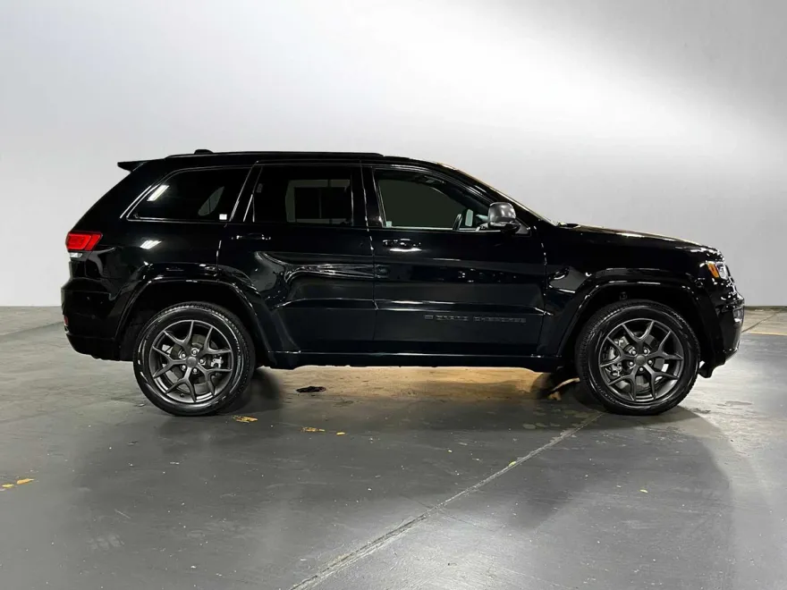 2021 Jeep Grand Cherokee Limited photo 1
